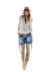 Model in hat, cardigan, denim shorts and boots, Germano Zama look book S/S 2013
